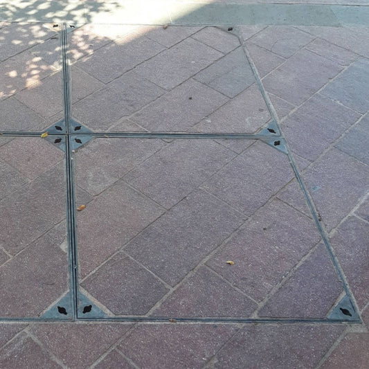 300 x 300mm Block Paving Recessed Manhole Cover 10 Tonne, 100mm Tray