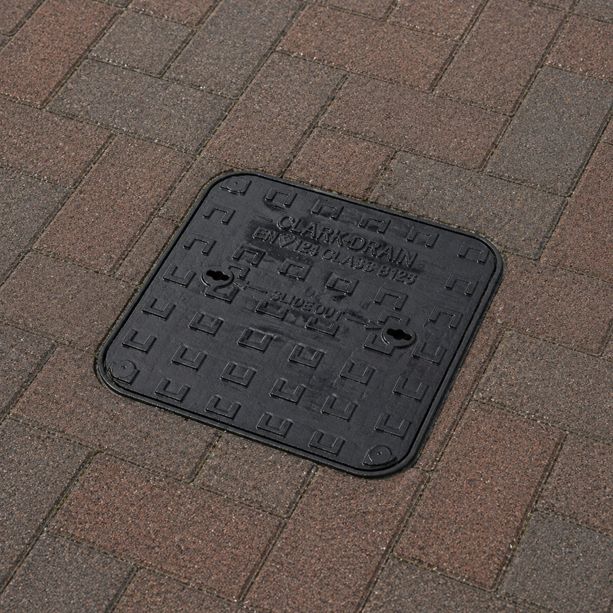 450 x 450mm Ductile Iron Manhole Cover and Frame B125